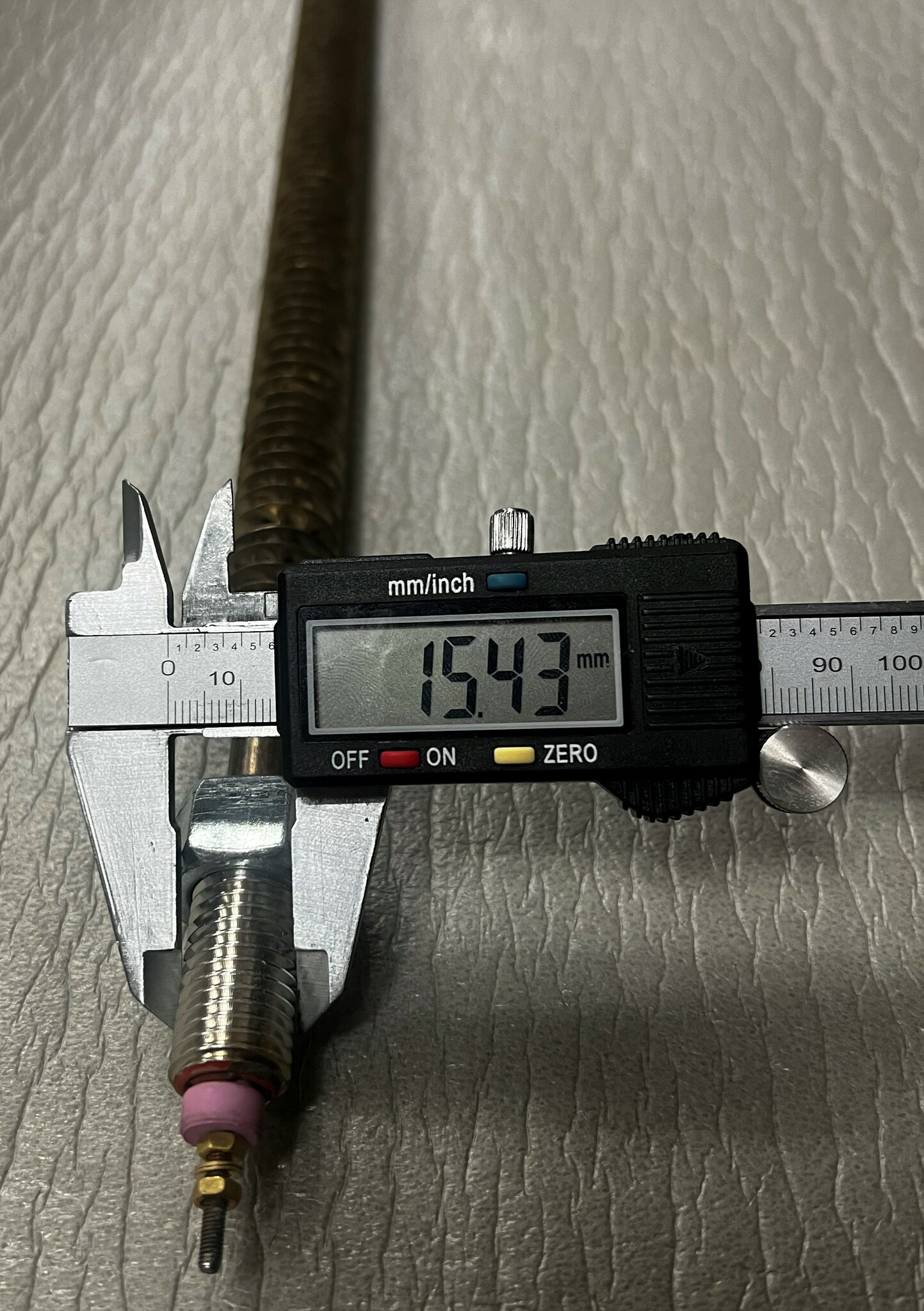 2285
